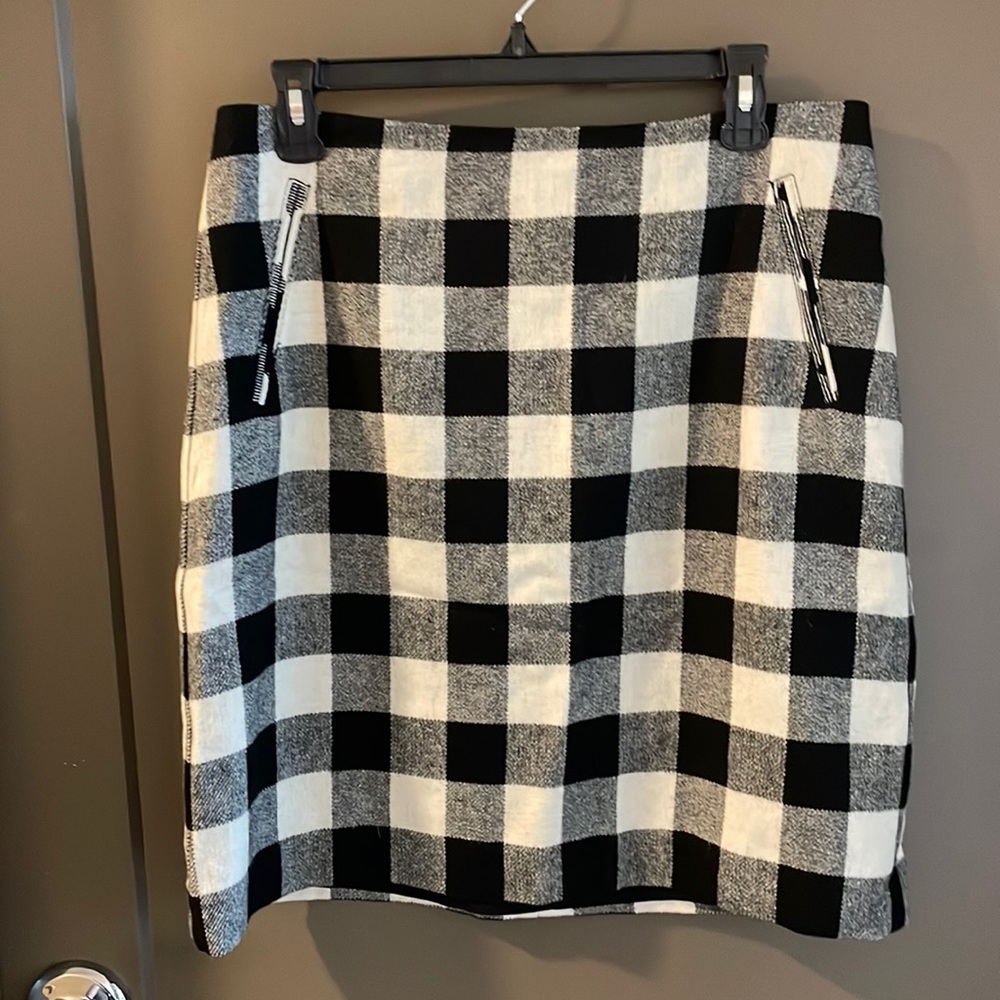 Plaid wool knee-length skirt